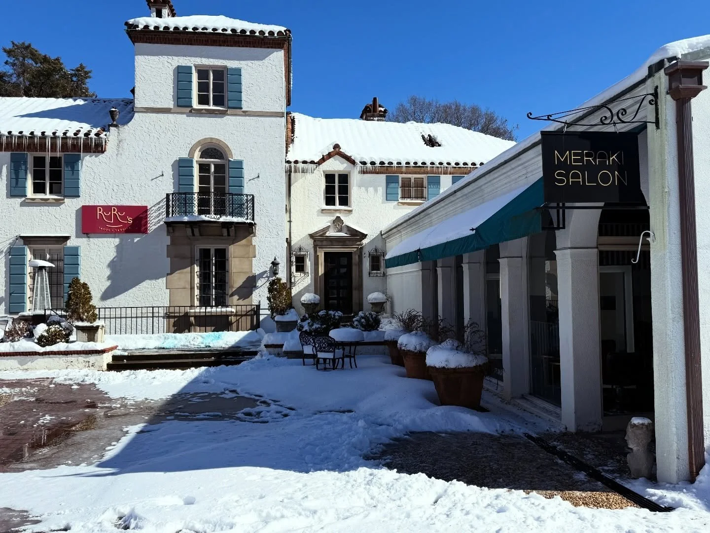 ❄️ The Villa in all her snowy glory 🙌 

We hope you enjoyed the pause as much as we did 🩵

We&rsquo;re back behind the chair on Tuesday! See you then!