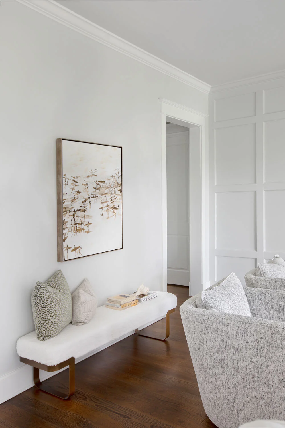seaside-bedroom-bench.jpg