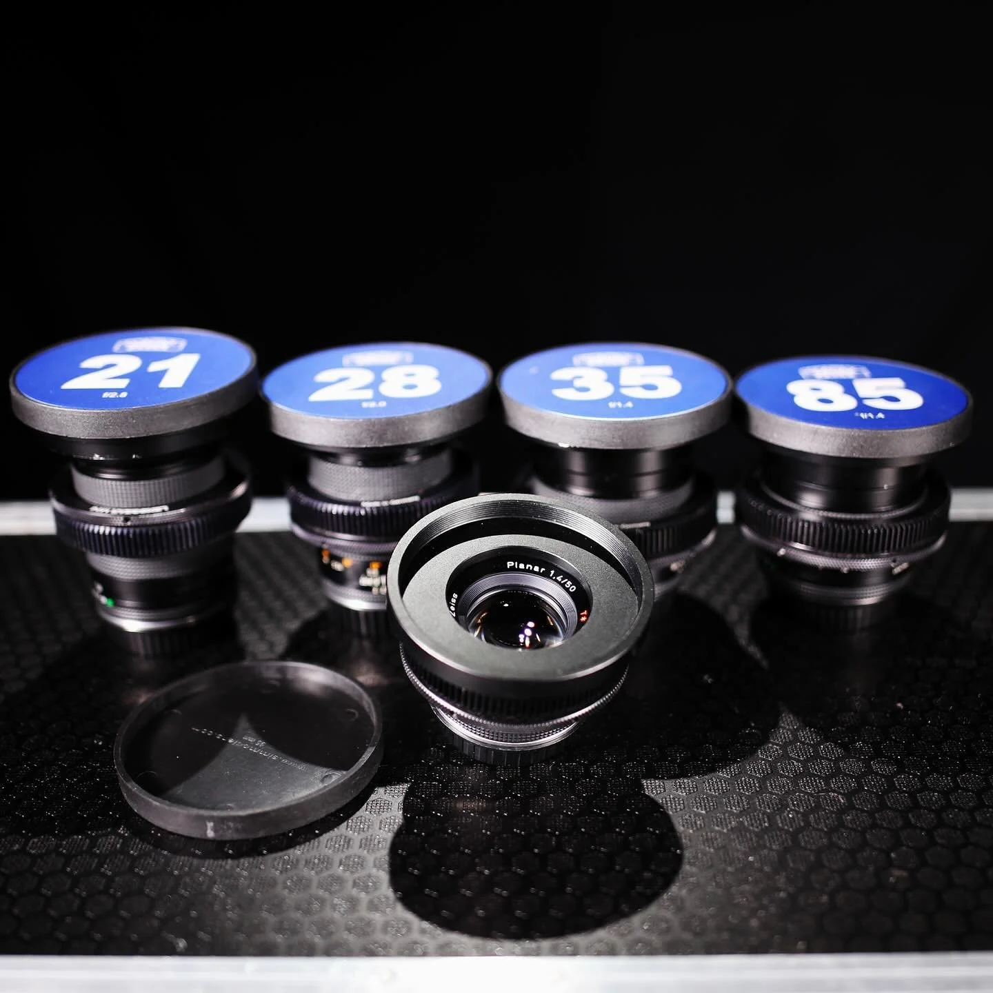 CONTAX SUPER SPEEDS MM - CINE LENS KIT ð¥ 
Featuring the same T* Coatings that made everyone fall in love with Super Speeds, this set of 80s/90s serial matched Contax give the same famous look, but with Full Frame coverage. Our set has been Cinemodd