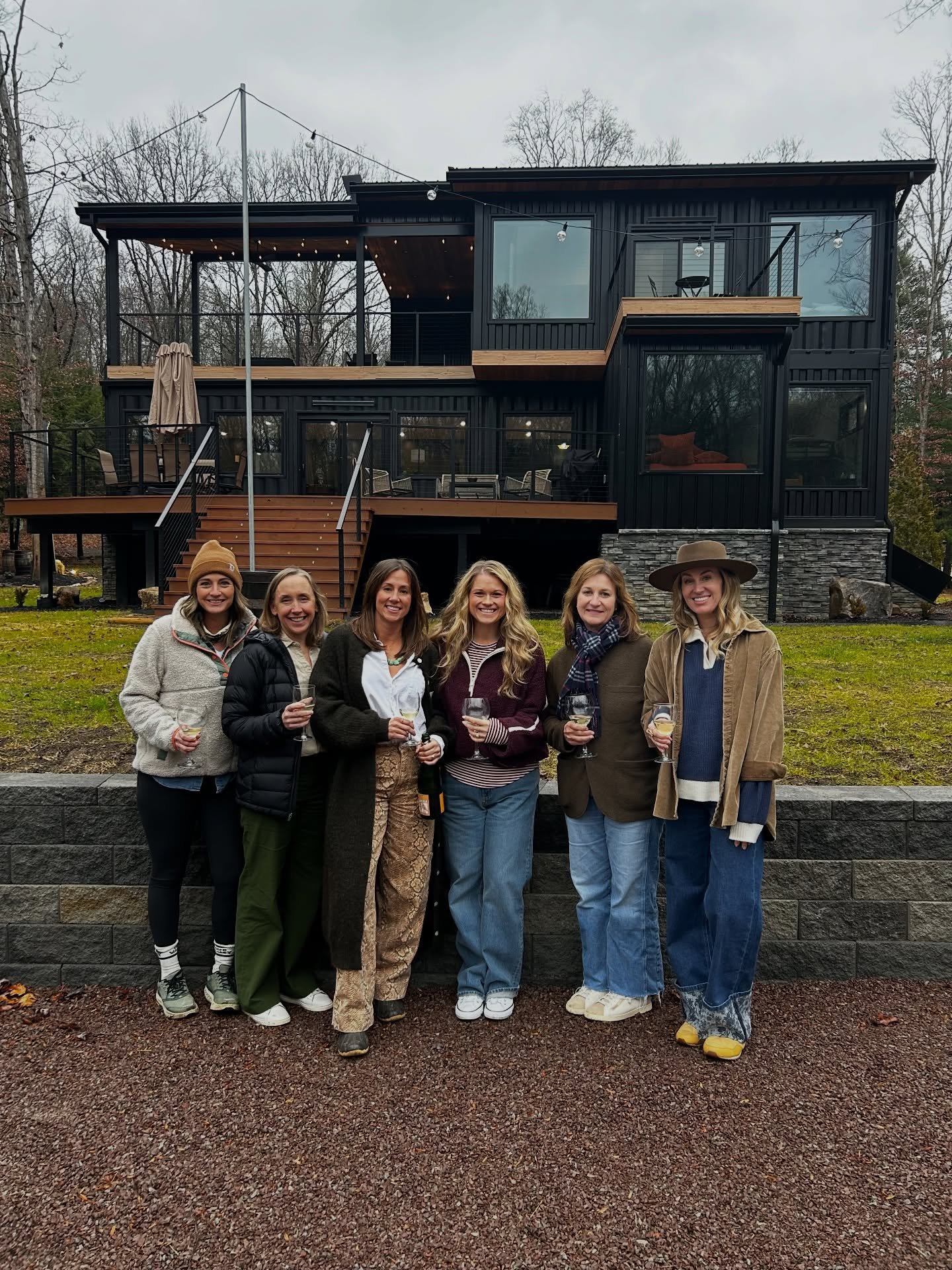 Yesterday our team went to @shippscreek for our fall retreat. It was a wonderful day of inspired conversations and collective work. But also- team bonding, lots of laughs and delicious food and drinks. 🍾🍰

It was extra special to spend time at this