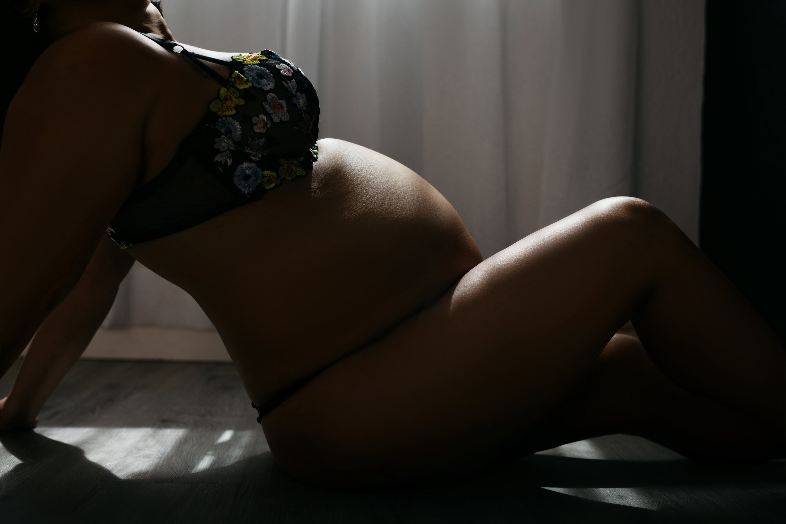 Maternity Boudoir Photoshoot SF Bay Area