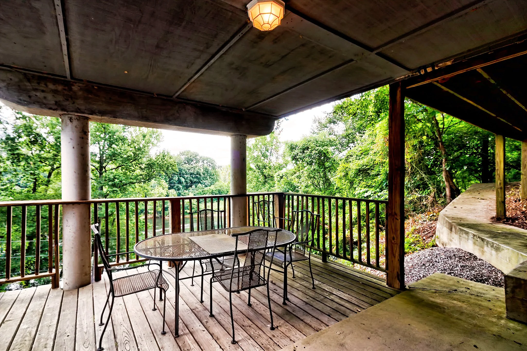 5-227-Holly-Ridge-Lane.jpg