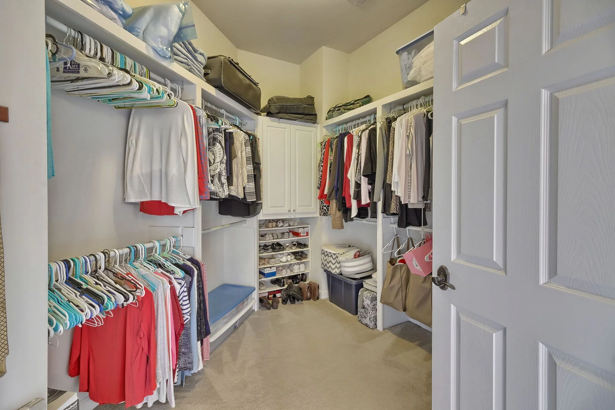 25-227-Holly-Ridge-Lane.jpg