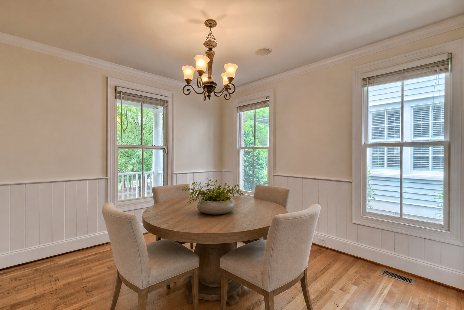 Dining Room 2.png