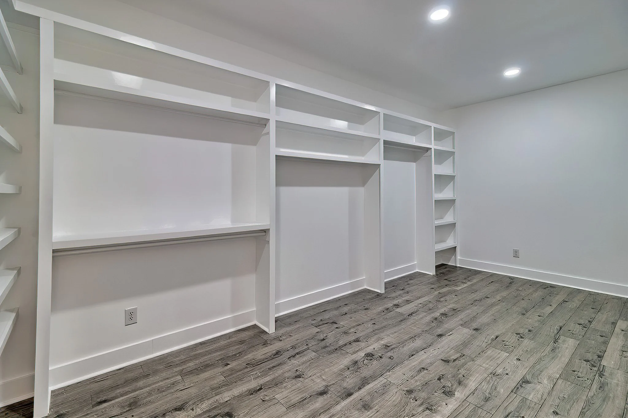 Closet.jpg