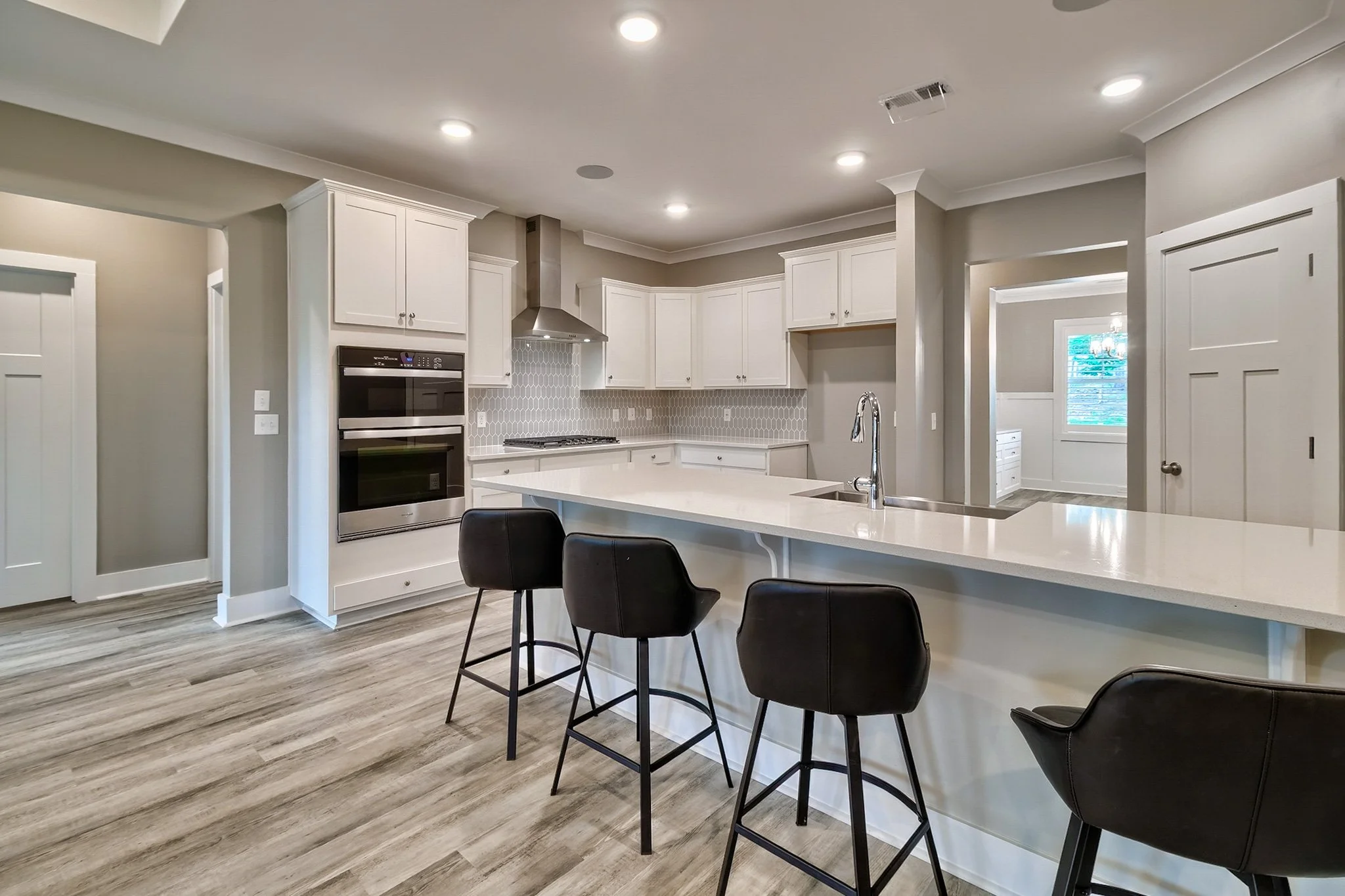 Kitchen 2.jpg