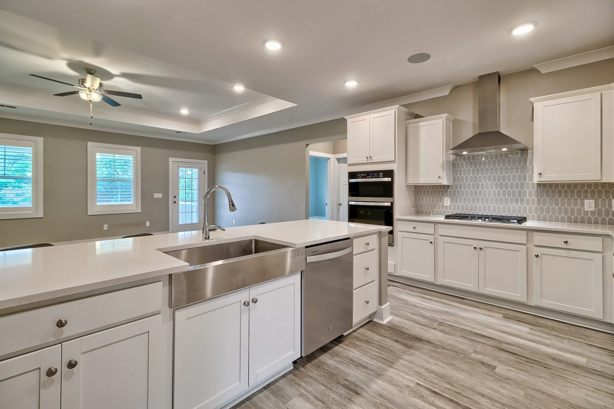 Kitchen3.jpg