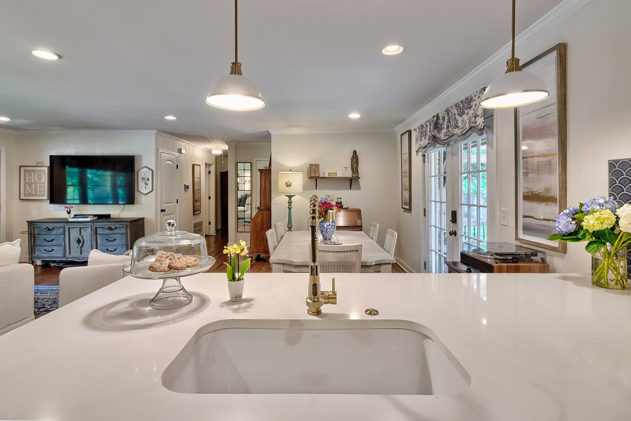 10-Kitchen.jpg