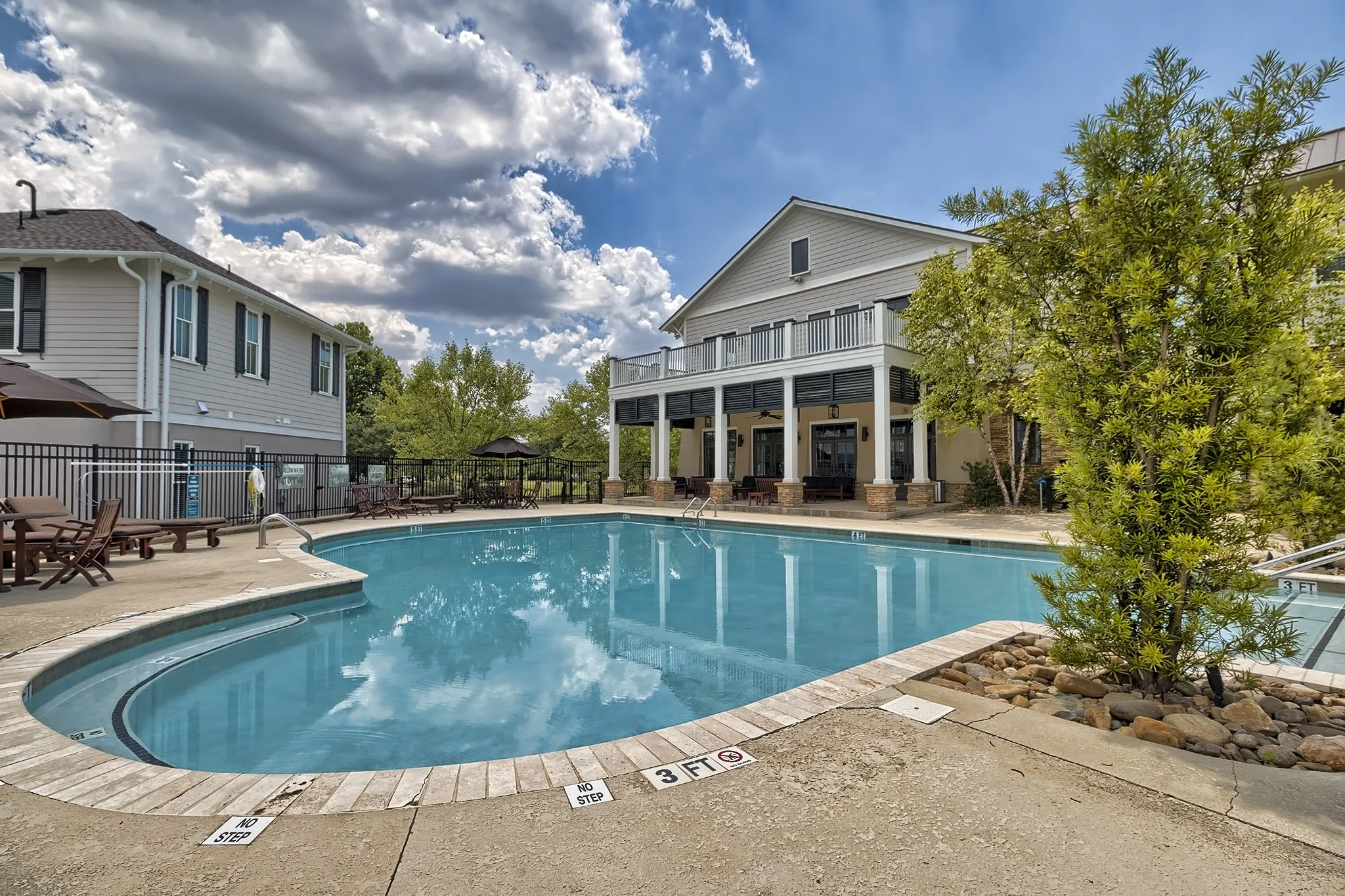 pool (12).jpg