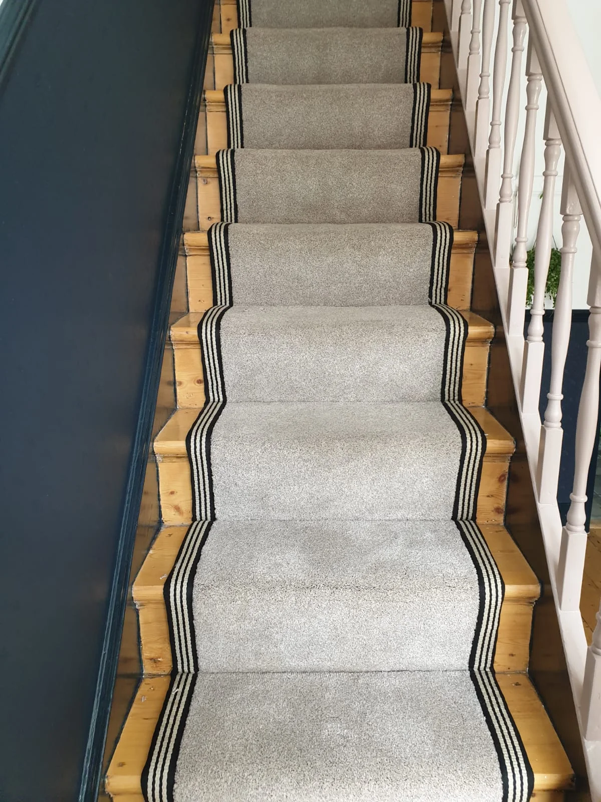 Carpet Edging UKSTRIPE TAPED STAIR RUNNER