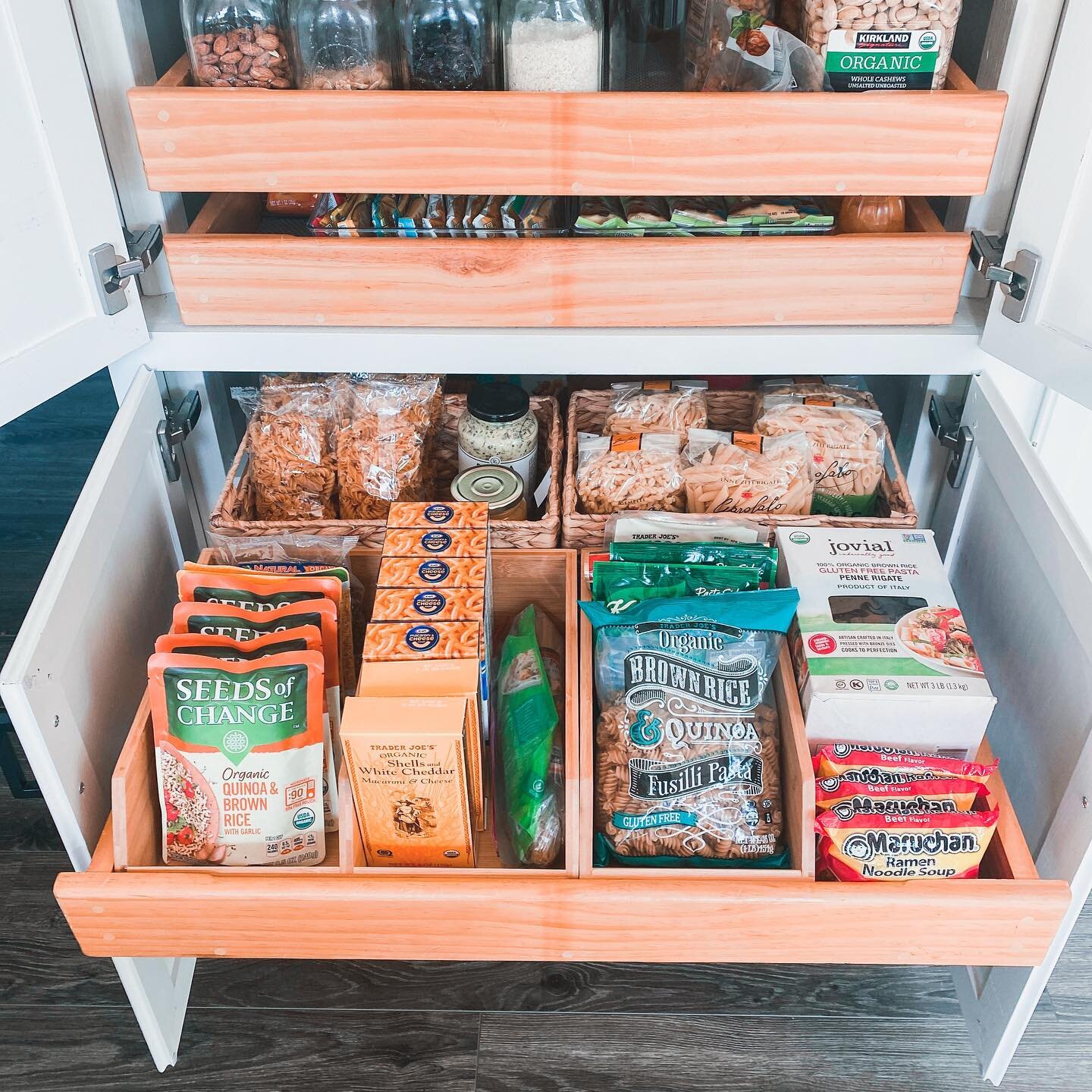 We often get asked about the best way to organize pull out drawers in the kitchen.

Creating themed zones with beautiful storage dividers is the key!

You may be wondering how to take your current system to the next level, where it truly sparks joy +
