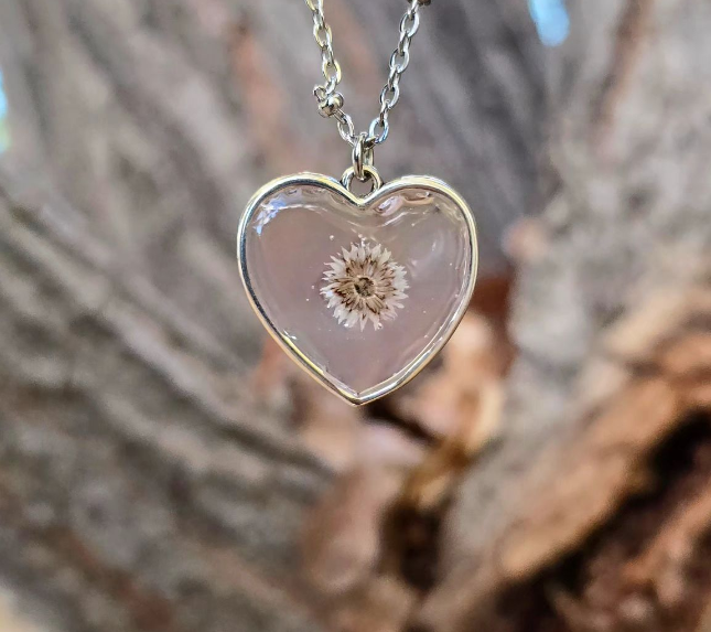 White Heart Flower Resin Necklace in Silver