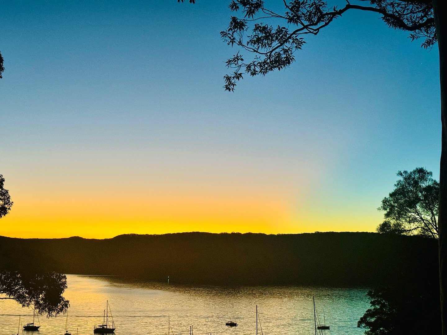 Sunset blessings.

#sunset #mothernature #water #australia #avalon #blessings #pureenergy #healing #naturalhealing #healingenergy #love #unconditionallove #bliss