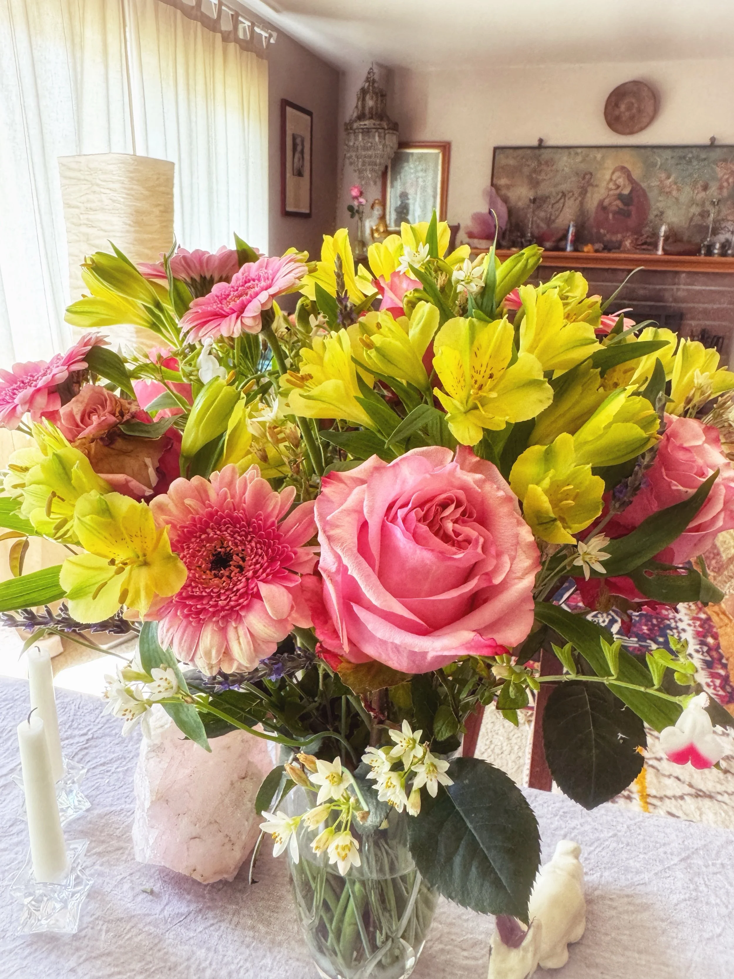 Flowers for the soul 🌸 

#love #flowers #healingenergy #naturalbeauty #light
