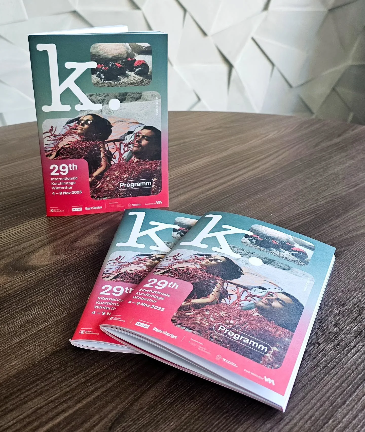 Nächste Woche gehen die @kurzfilmtagewin in die nächste Runde mit einem abwechslungsreichen und spannenden Programm 🥳📽🍿
Es freut uns sehr, auch dieses Jahr wieder als Druckpartnerin mit dabei zu sein 👍
#29ikw #kurzfilmtagewin #kurzfilm