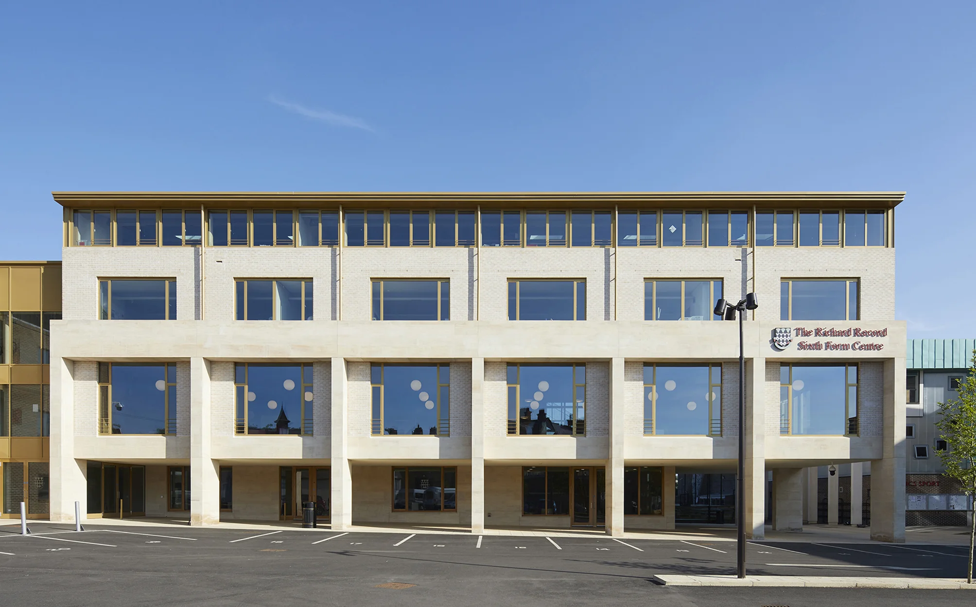 Madglen_College_School_17.jpg