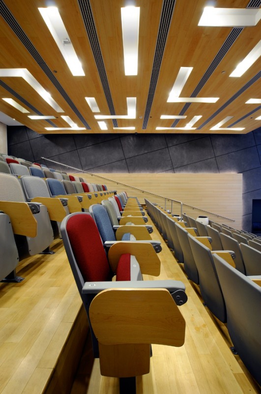 [www.polypod.com.lb][126]AUB20Engineering20Lecture20Hall1316519461.jpg