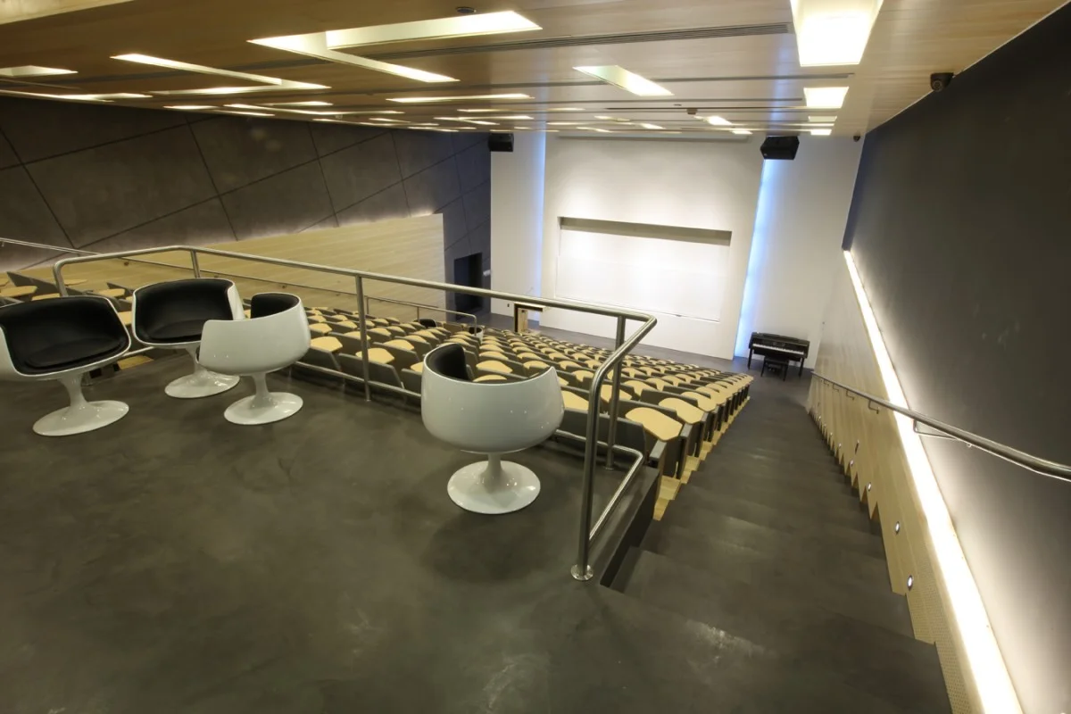 [www.polypod.com.lb][191]AUB20Engineering20Lecture20Hall1316519532.jpg