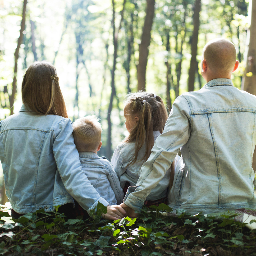Abenteuer Familie: Wege zum Gleichgewicht für berufstätige Eltern
