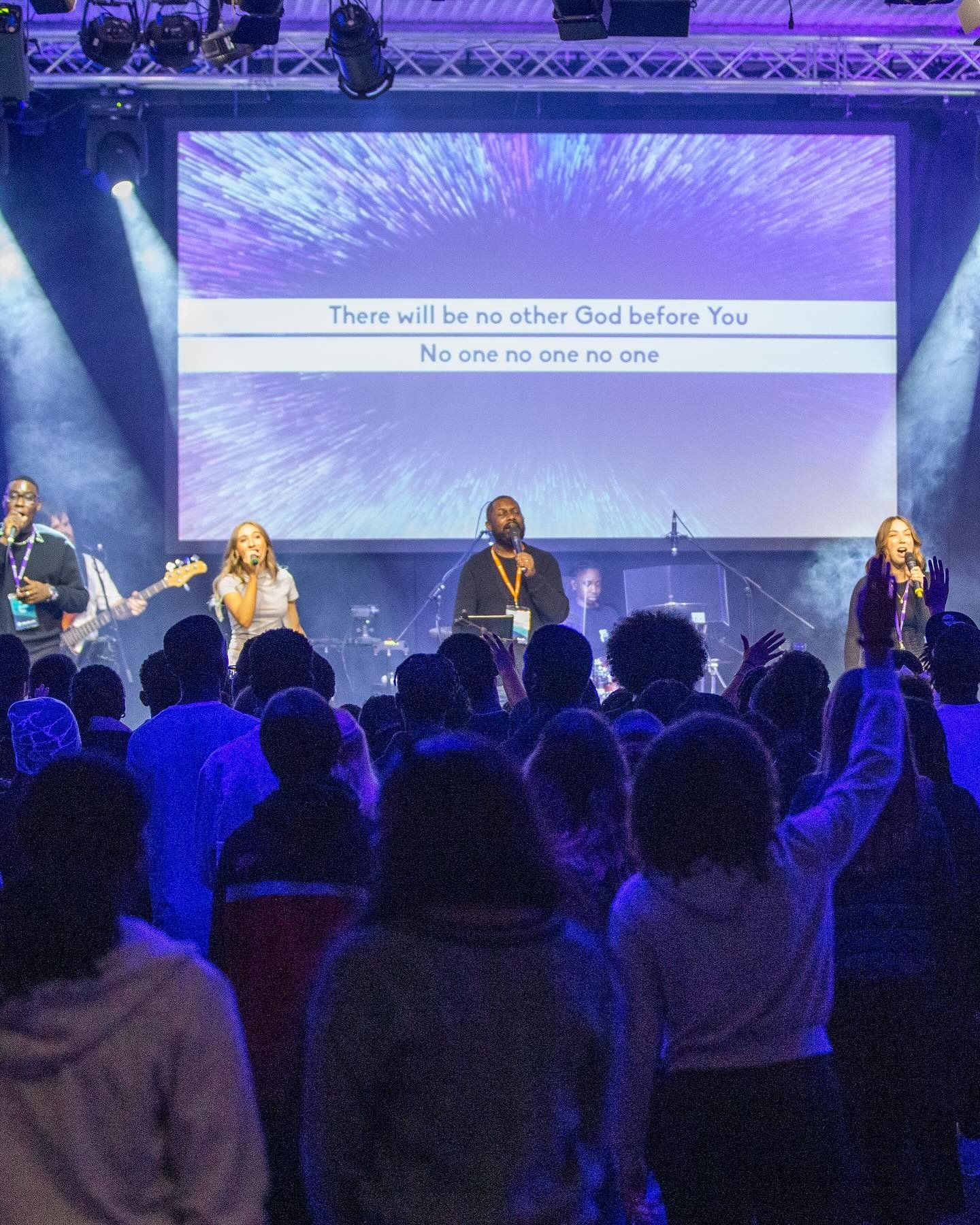 •
Youth Encounter - 25.10.24❤️‍🔥
𝙏𝙝𝙚𝙧𝙚’𝙨 𝙣𝙤𝙩𝙝𝙞𝙣𝙜 𝙡𝙞𝙠𝙚 𝙗𝙚𝙞𝙣𝙜 𝙞𝙣 𝙂𝙤𝙙’𝙨 𝙥𝙧𝙚𝙨𝙚𝙣𝙘𝙚🔥🫶
#clmyouthcoventry