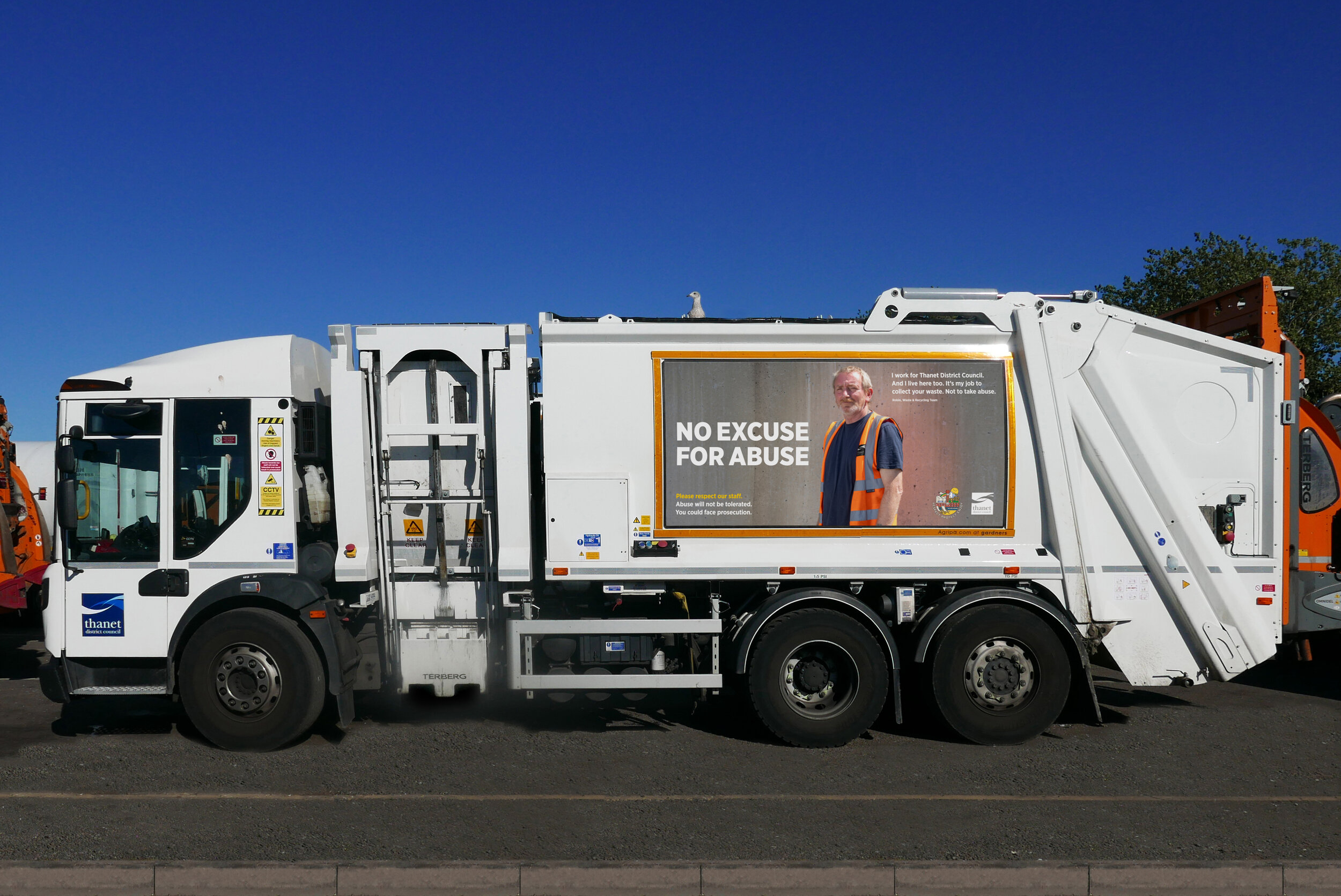 No_Excuse_Truck_01.jpg