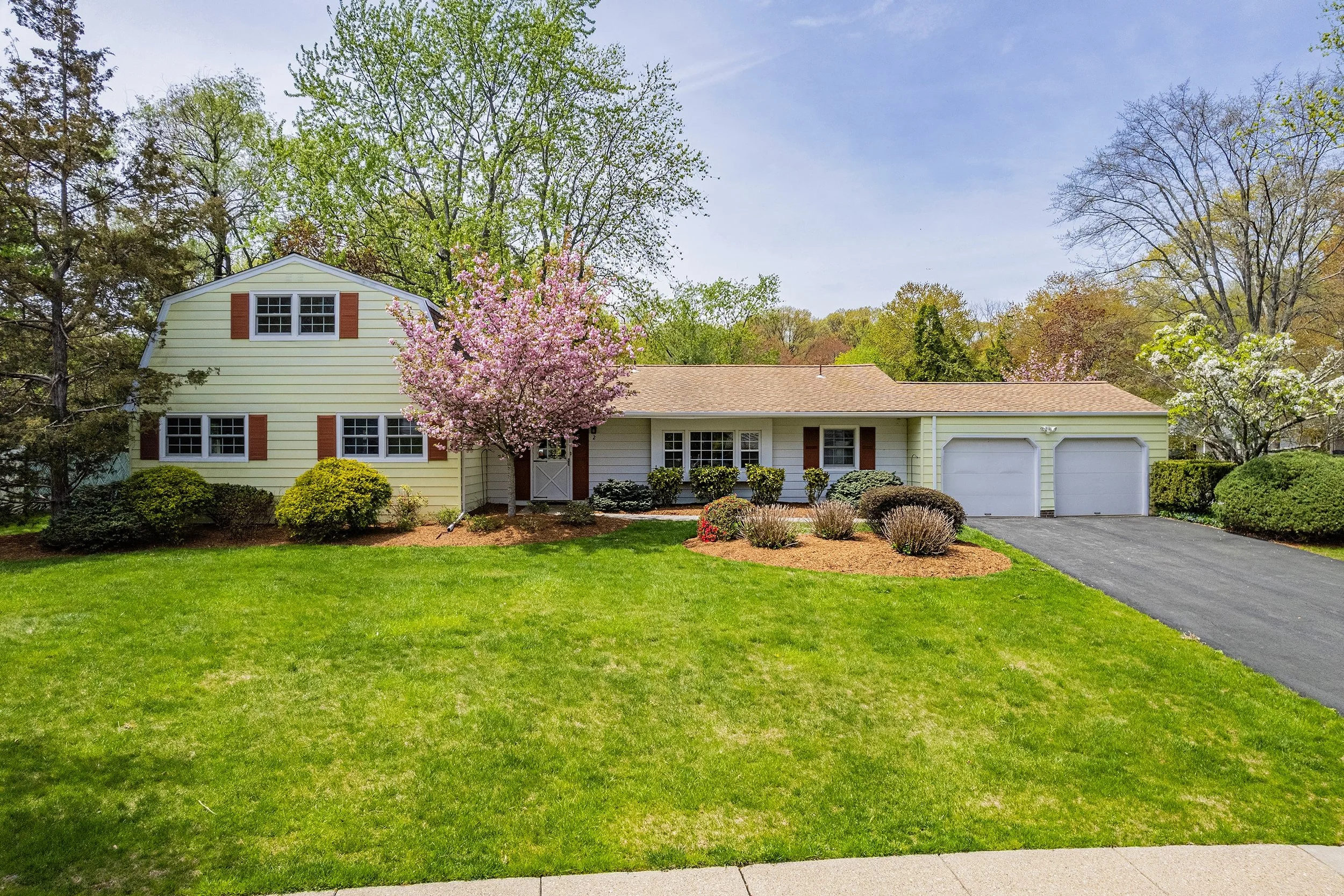2 Euclid Terrace, Parsippany 07054 NJ Closed