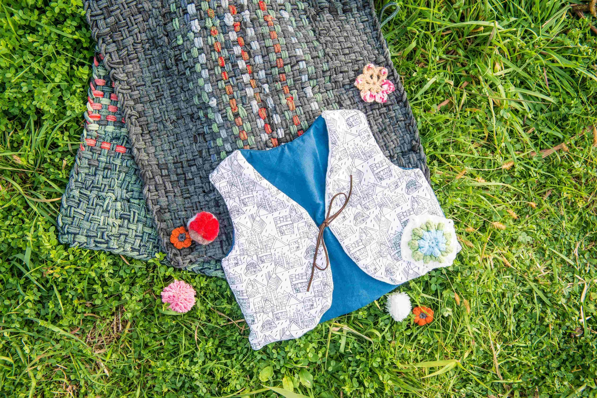 [Not for sale] Baby vest: Pyramid's secret room
