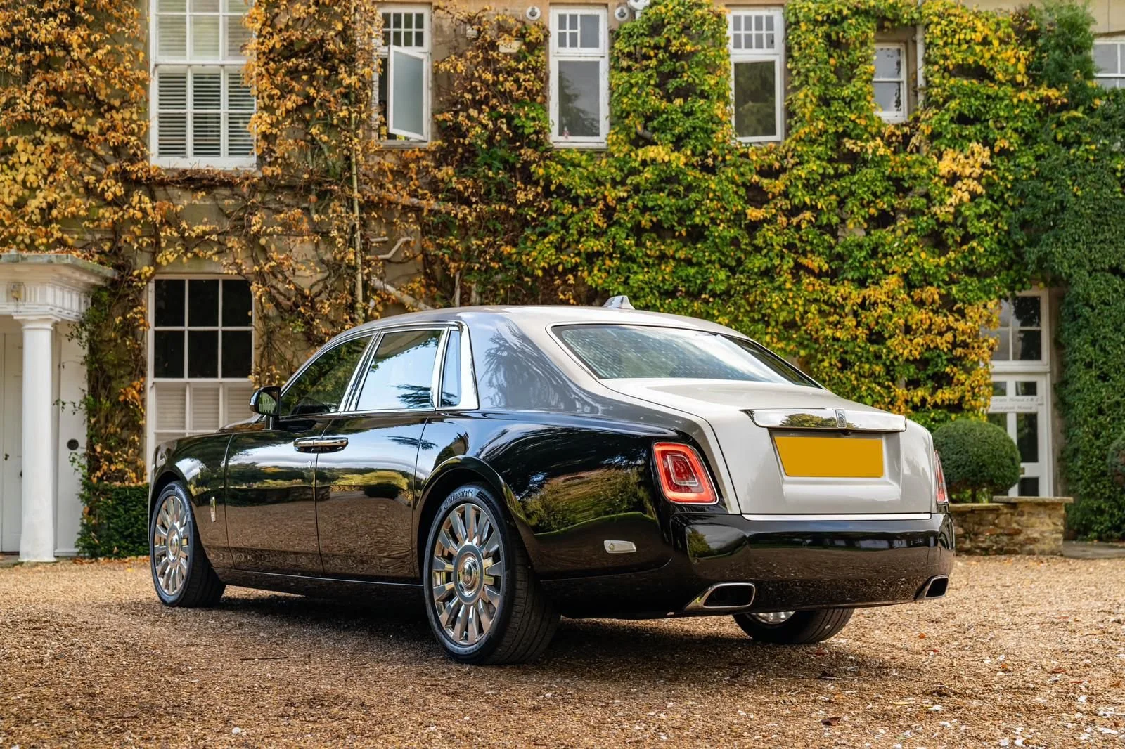 5 Unexpected Perks of Booking a Chauffeur Service in London