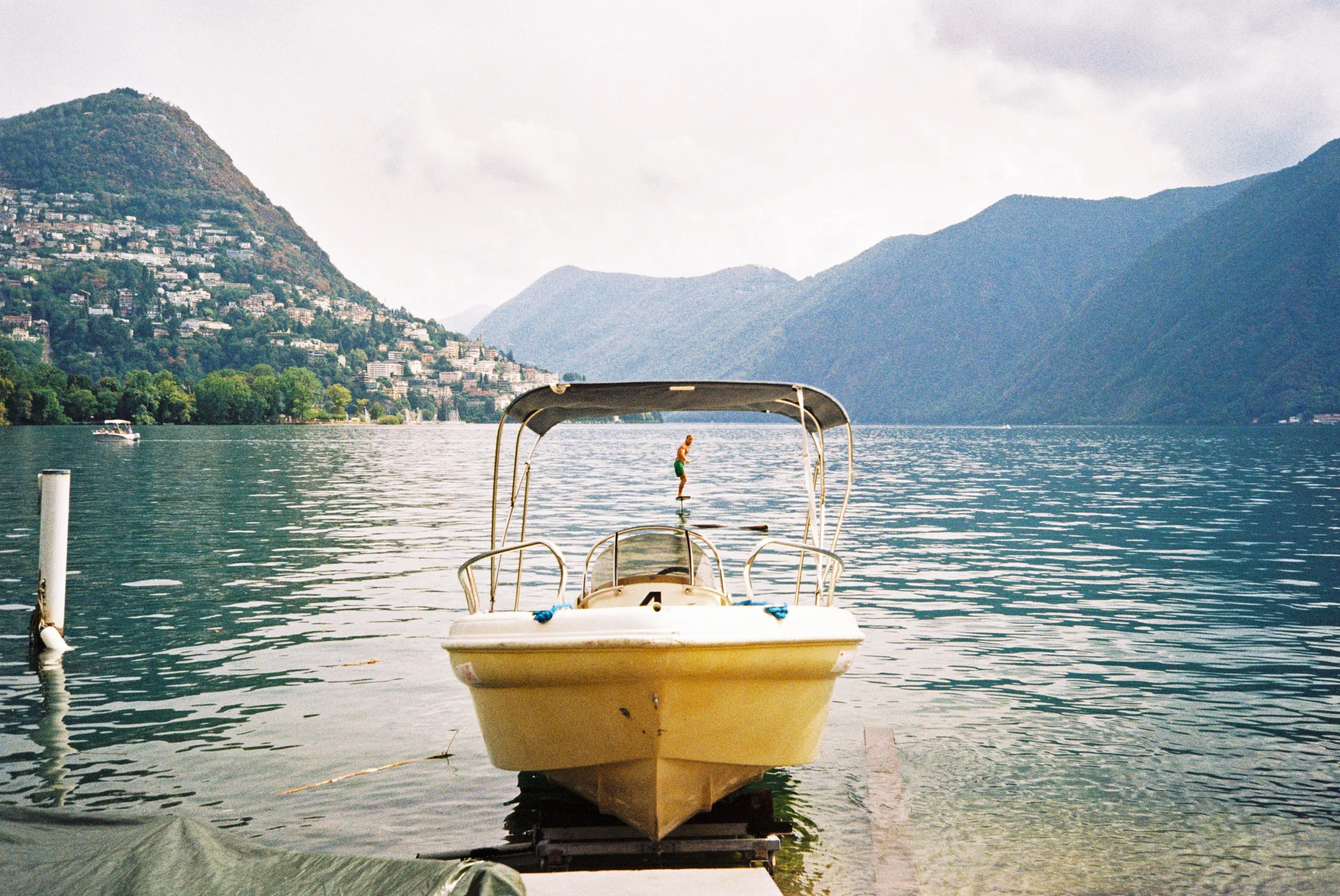 Lugano_boat.jpg