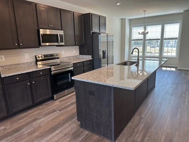 405 Willowshire 2.jpeg