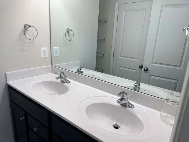 405 Willowshire 4.jpeg