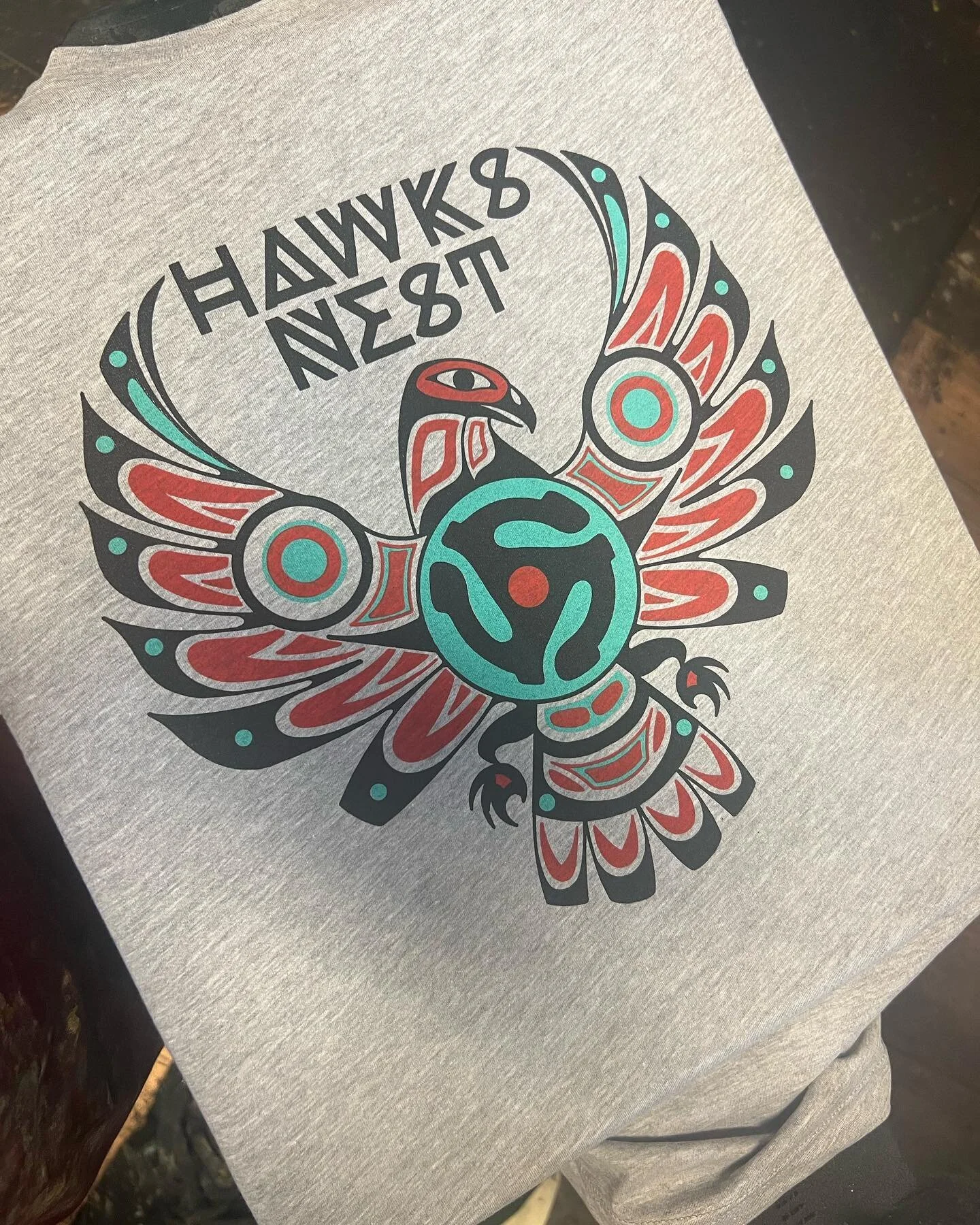 If you haven&rsquo;t already, go follow @thehawksnestshopp they have someone of the coolest vintage items that you won&rsquo;t find anywhere else!
