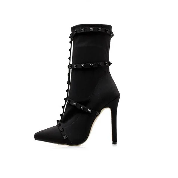 Hot Pointed Rivets Ankle Boots ( red, black)