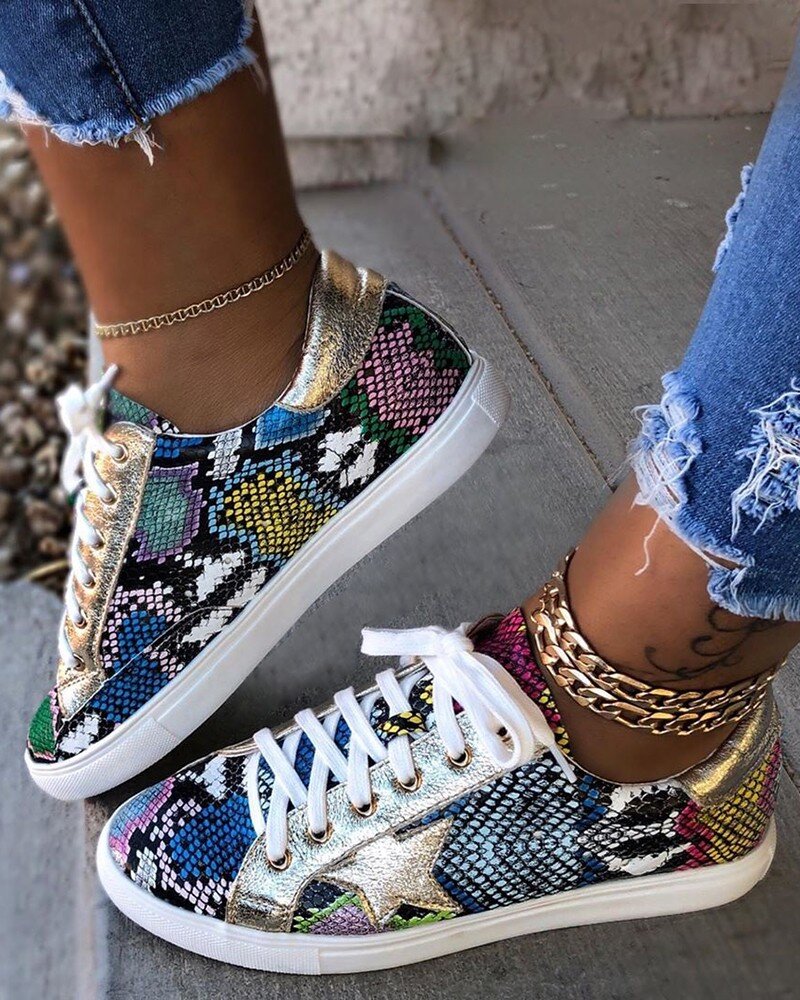 Snakeskin Colorful Design Lace-Up Sneakers