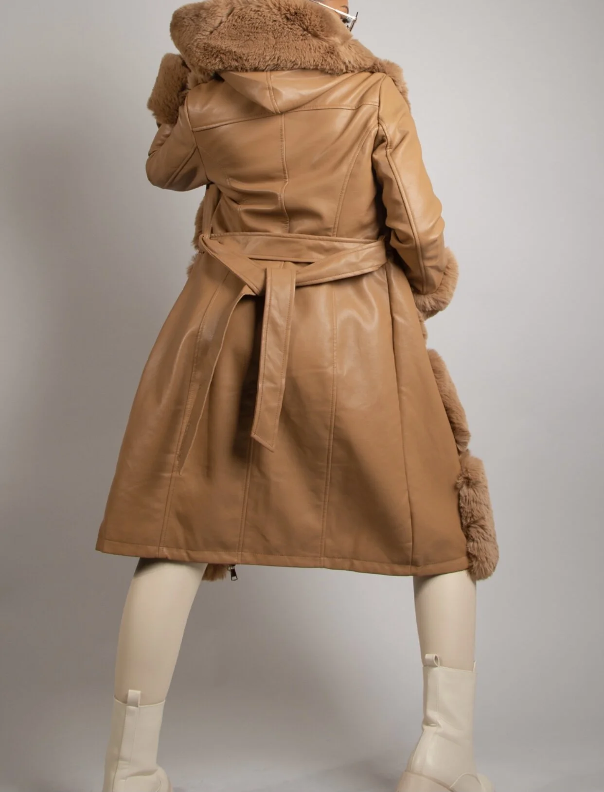 E94096B7-2761-42D8-A0F4-B4ACD50447B3