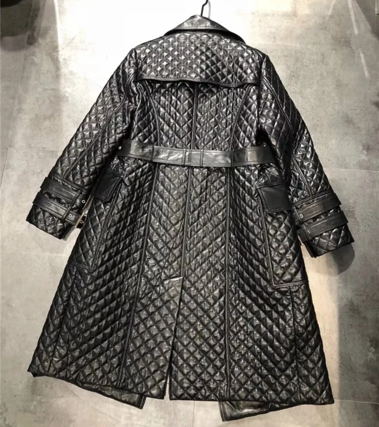 7B94360F-5409-40D1-97F4-E85DFB9506C3