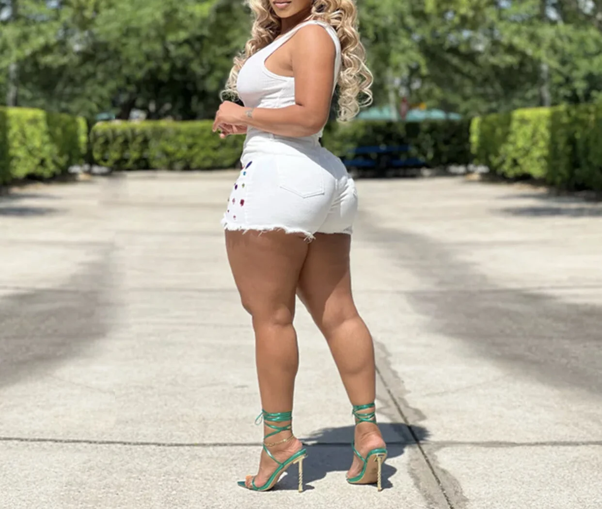 7A3F50FF-2004-48EC-85AE-DA04A1F895BF