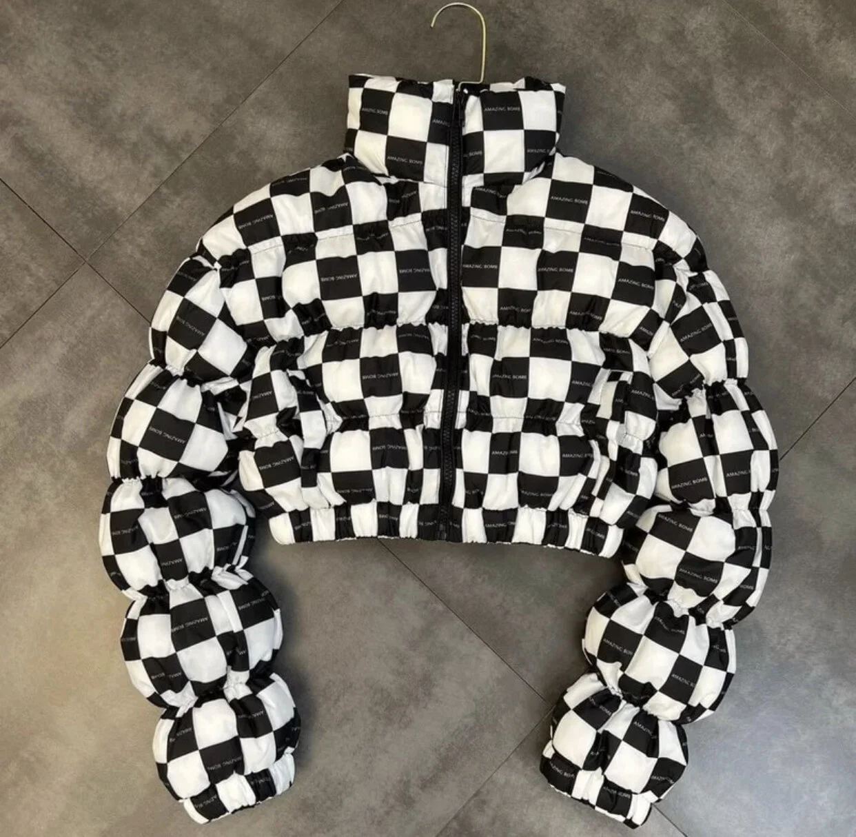 89220209-B21D-4557-8C34-219CFDDD9A3E