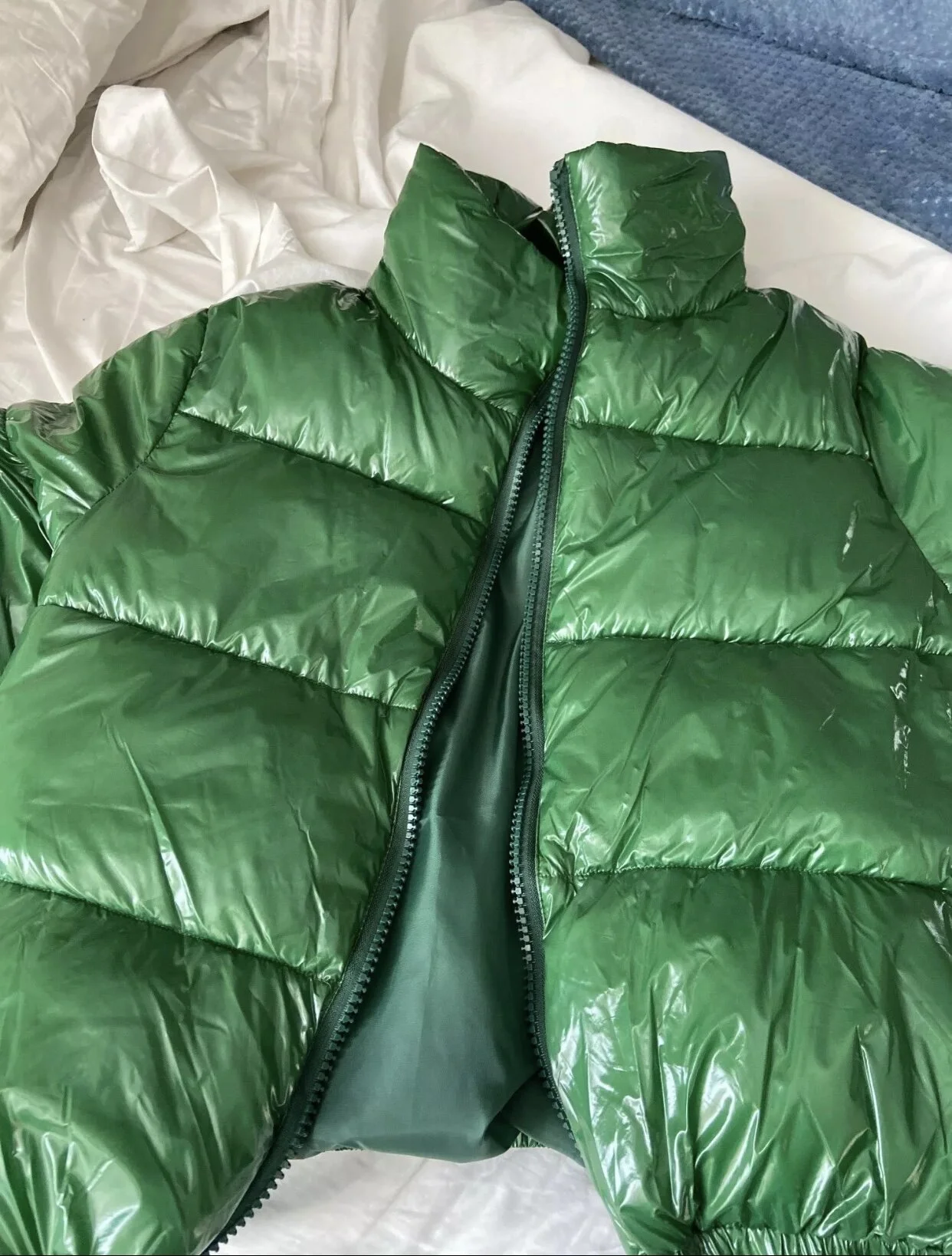 A524AB6B-EE10-45E6-A22F-AAEED66921B8