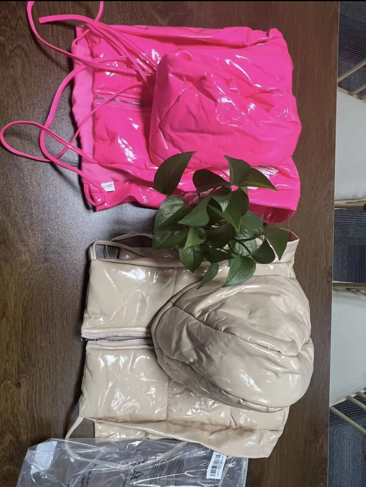 53554EDC-7323-496D-B4E1-F198675C2CE6