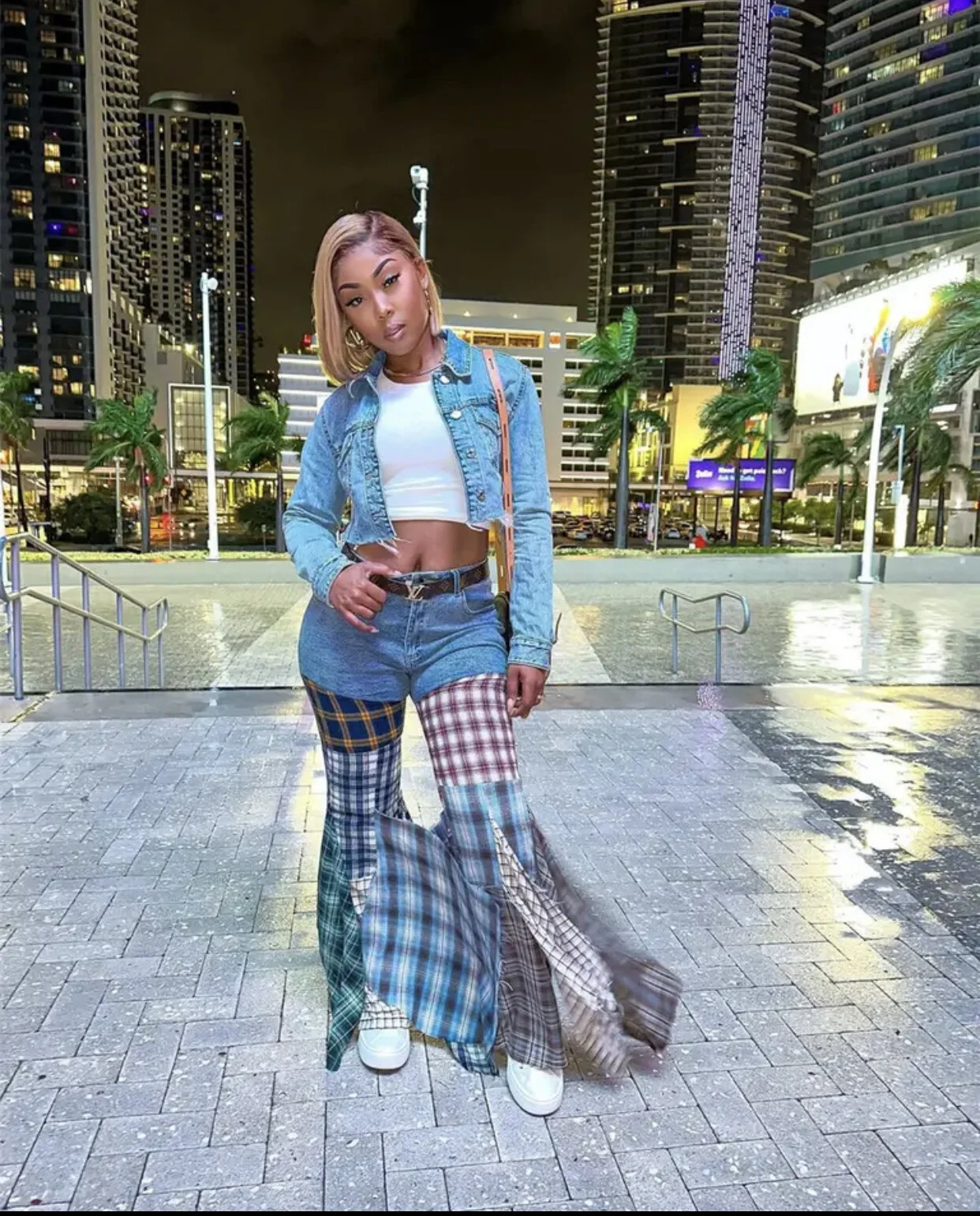 A5DF8D8C-C12B-4818-86EE-BC2261BA6EAD