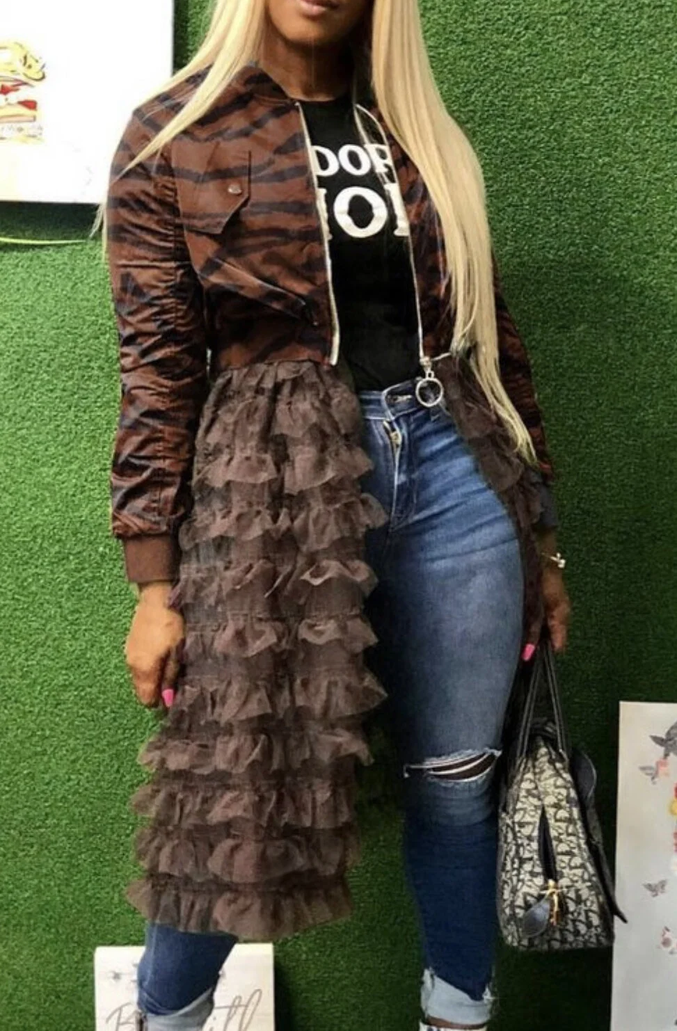 B8BB39DC-C08B-42D5-BFD7-C80075E391A9