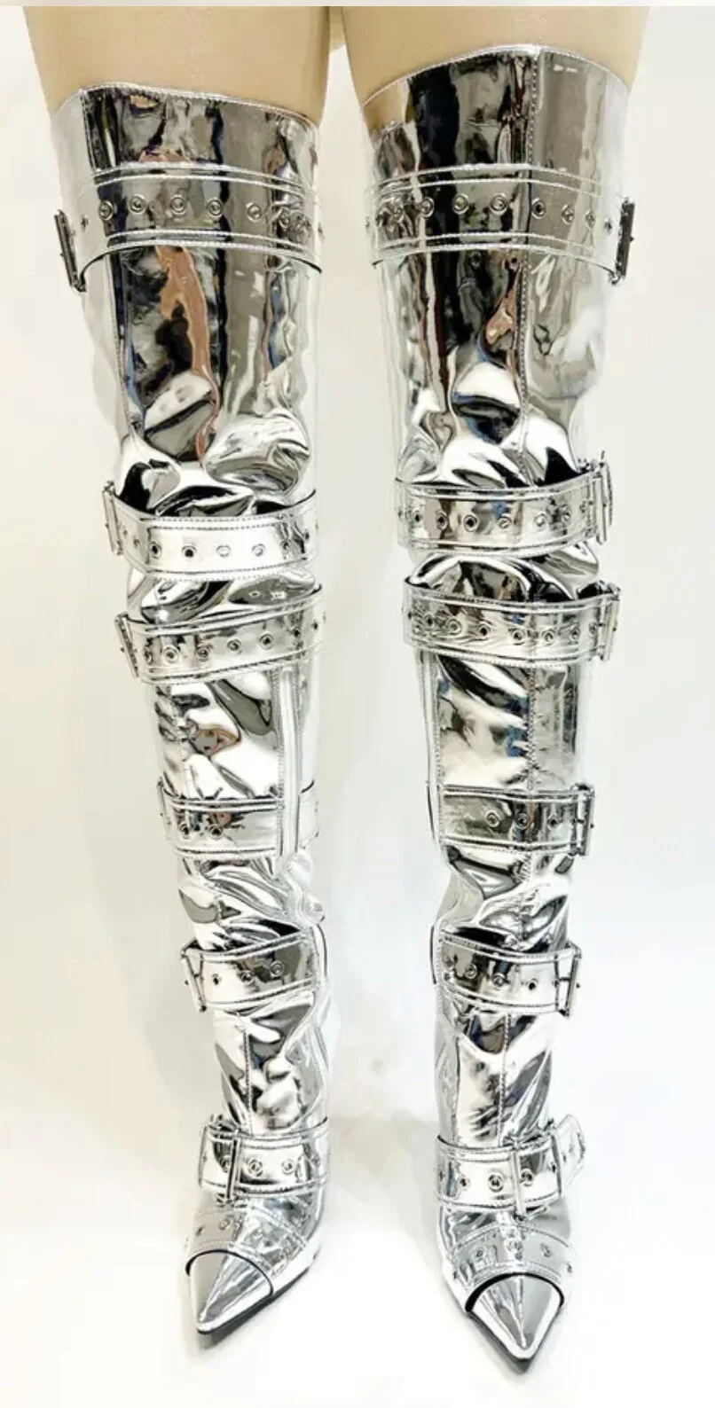 5D516D58-55D1-4D35-92F6-D8CDA77926F2