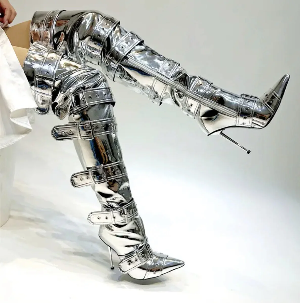 3D90B954-F2C3-40CB-8DC4-9A6F599E07F9