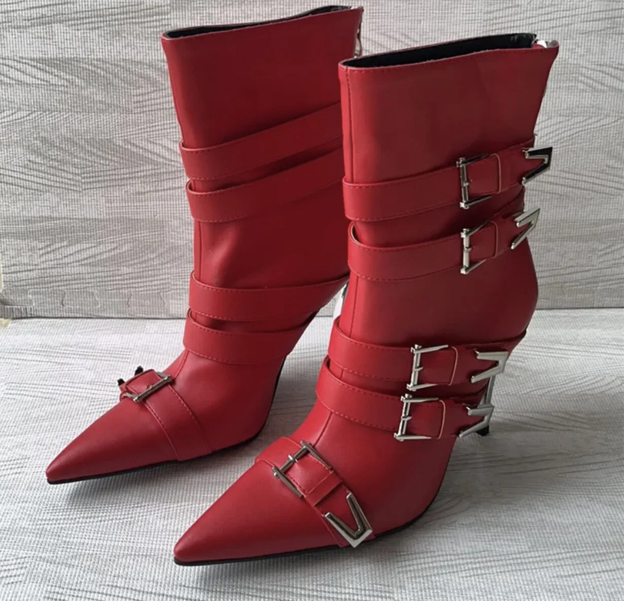 7A81F51C-A4C3-4BA2-ADB0-F4491A653787