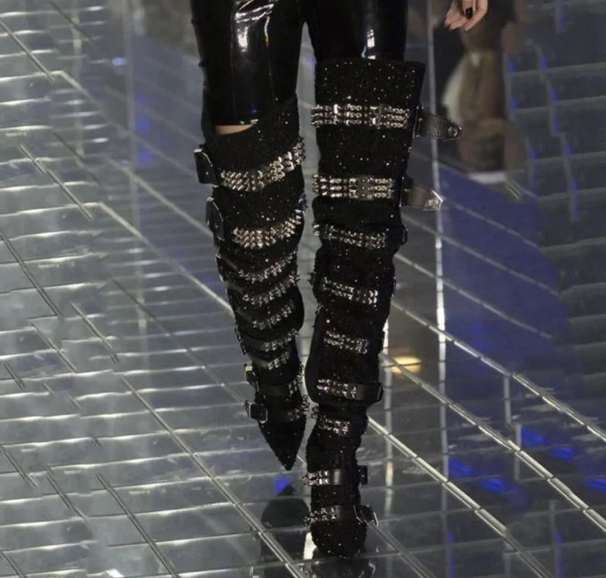 5AC21C13-3946-470F-8C41-8ED9B792292B