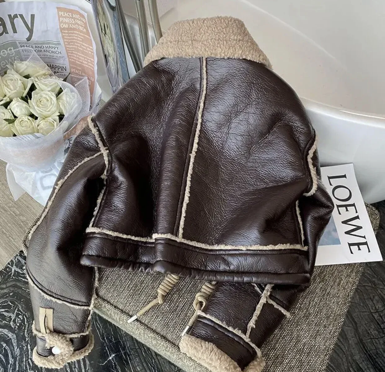 704E6C83-BDD8-4FDD-A610-A68C383E1844