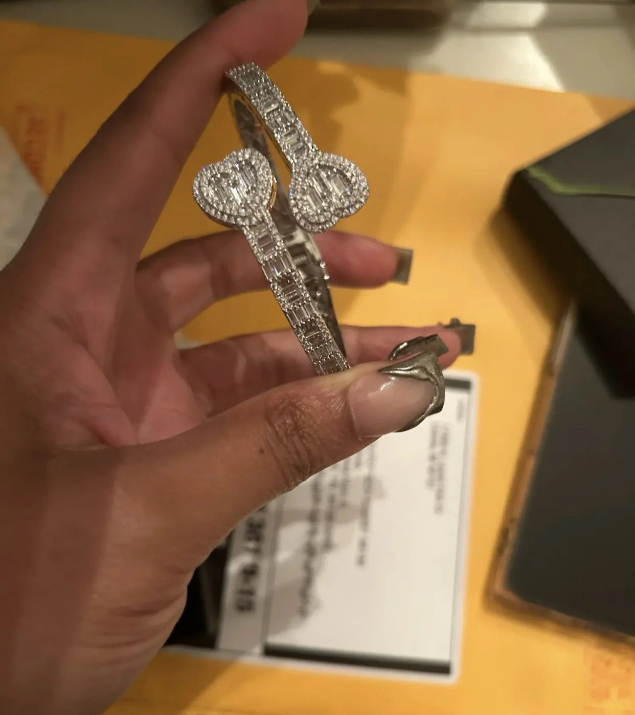 2FDBE3F9-3B77-4414-8C98-C0C6EE795425