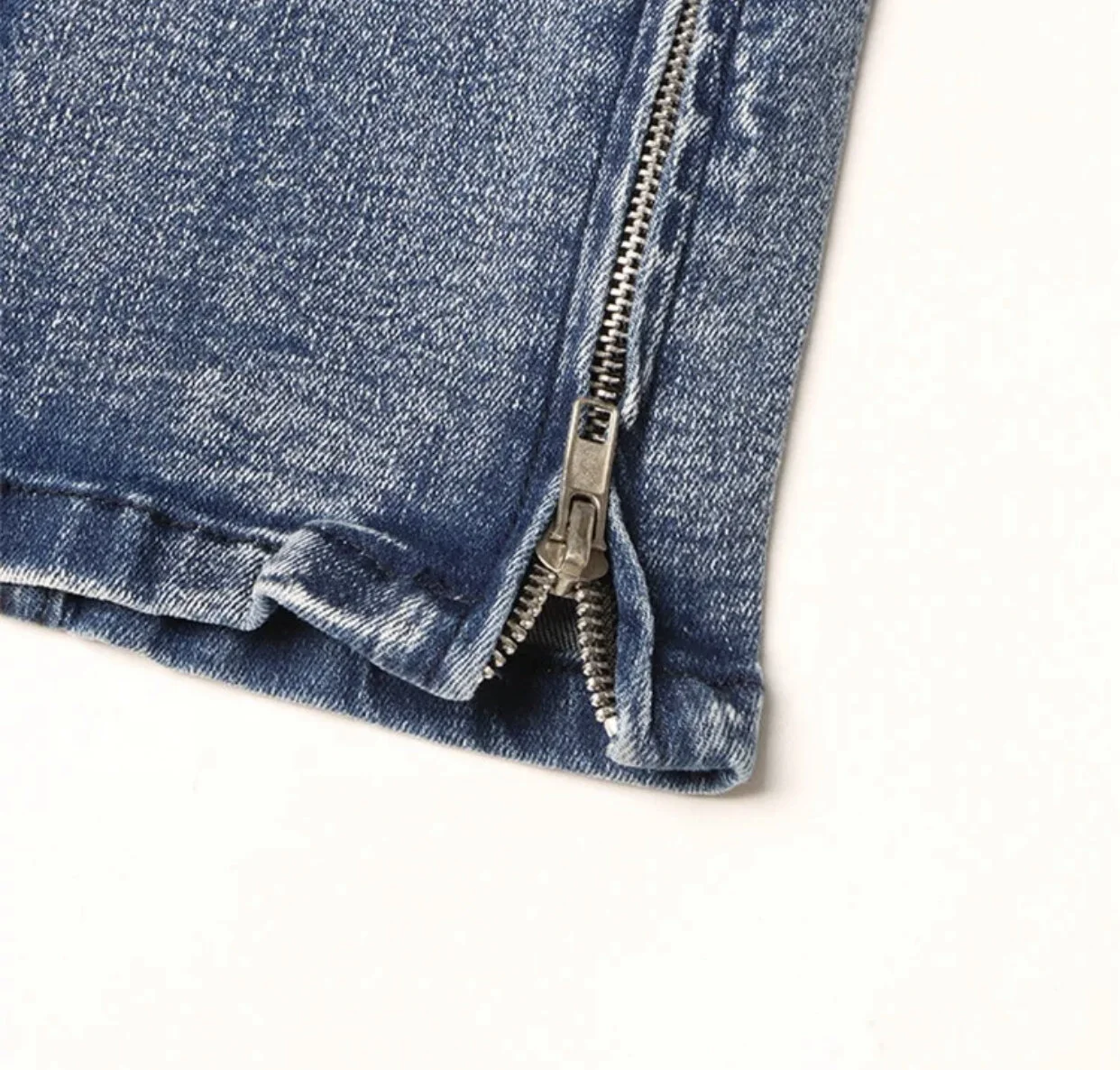 44B98910-10E5-46F8-B13C-C21EDD963DC3