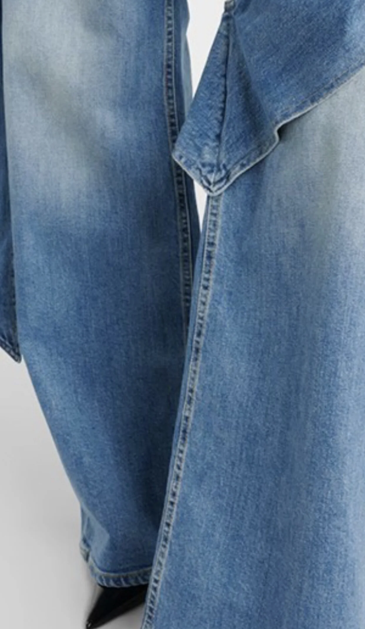 A8A1D46B-07C1-4846-99D8-67ED90A76EAE